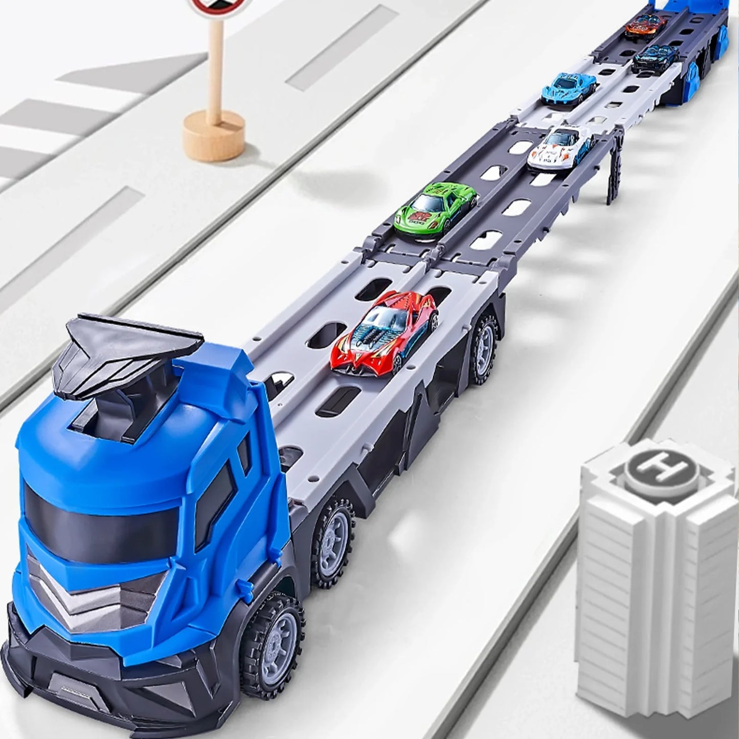 Mega Hauler & Racing Launcher Truck